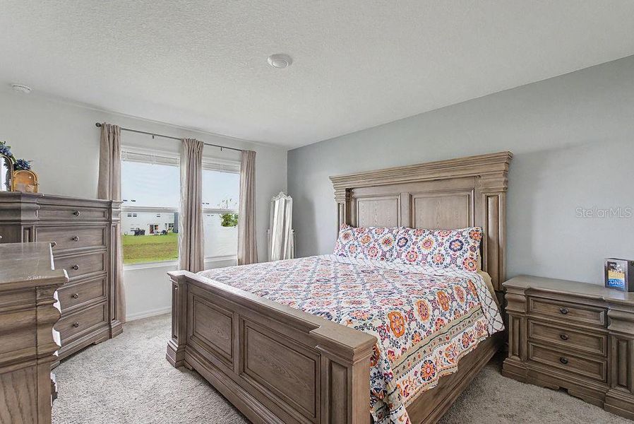 Furnished interior view inside a new home in , Alachua (Image 16).