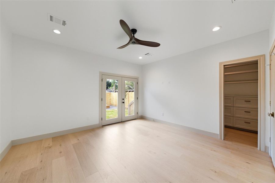 Spacious, unfurnished interior of a new home in , Houston (Image 33). Spacious, unfurnished interior of a new home in , Houston (Image 33).
