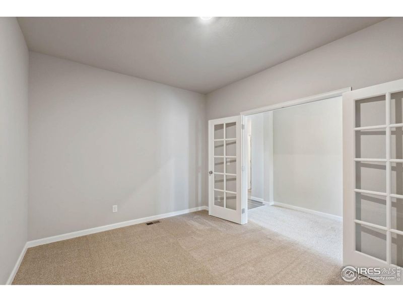 Spacious, unfurnished interior of a new home in Hidden Valley Farm, Severance (Image 13).