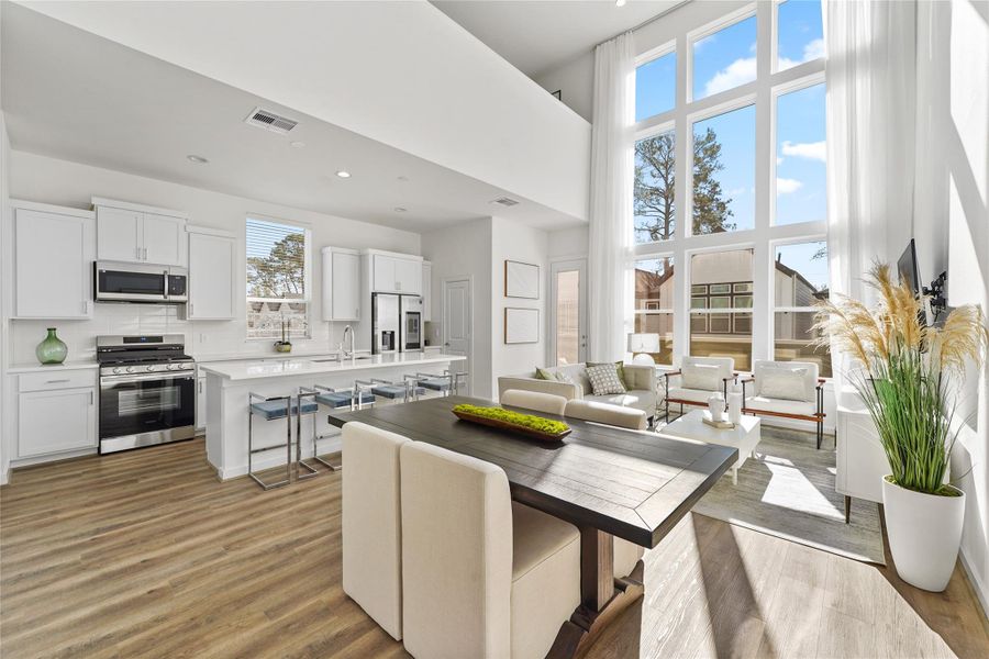 Furnished interior view inside a new home in Uptown District, Houston (Image 4).