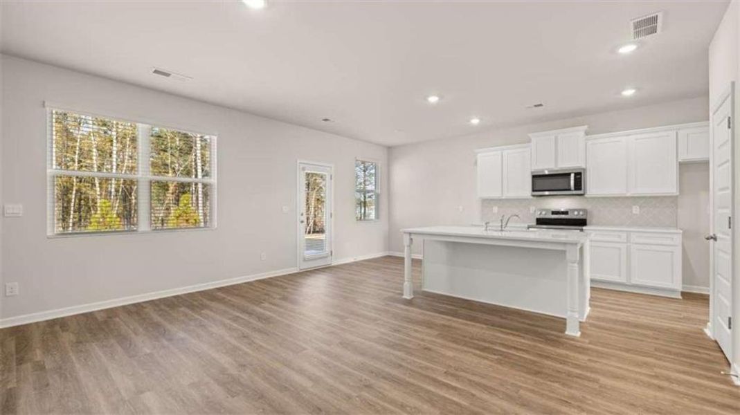 Spacious, unfurnished interior of a new home in WillowBrook, Winder (Image 17).