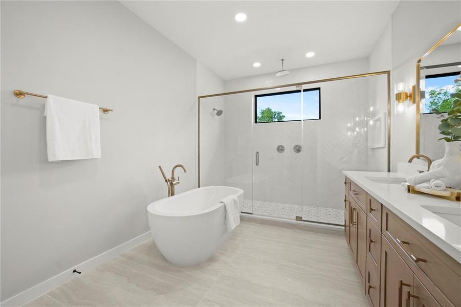 Furnished interior view inside a new home in , Orlando (Image 16).