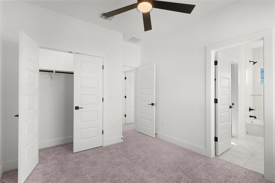 Spacious, unfurnished interior of a new home in , Burnet (Image 27).