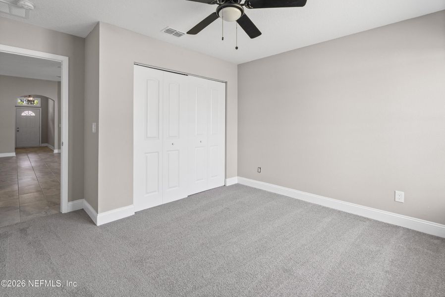 Spacious, unfurnished interior of a new home in , Jacksonville (Image 15).