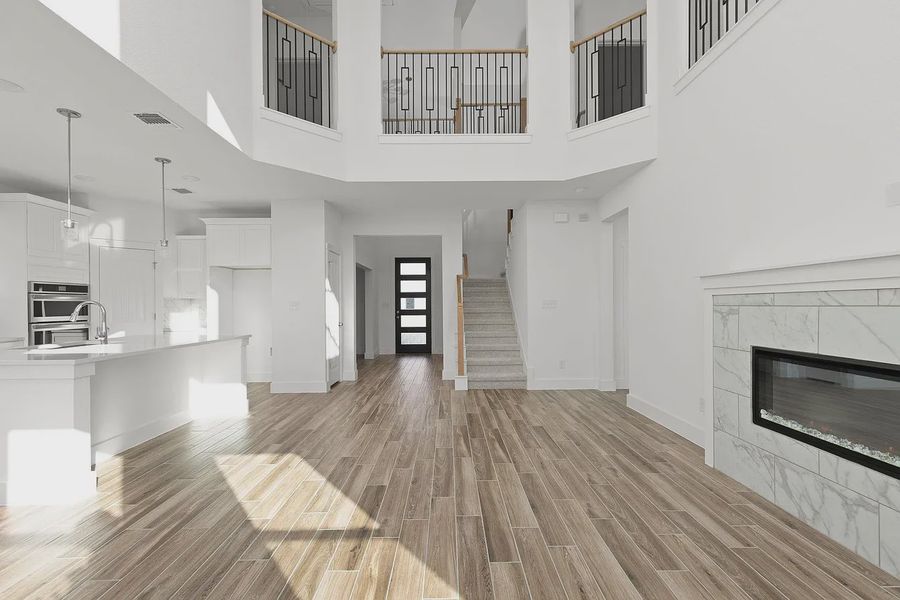Spacious, unfurnished interior of a new home in Enclave at Cele, Pflugerville (Image 25).