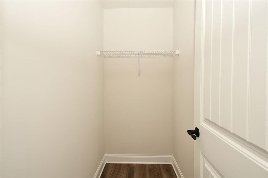Spacious, unfurnished interior of a new home in , Dallas (Image 48).