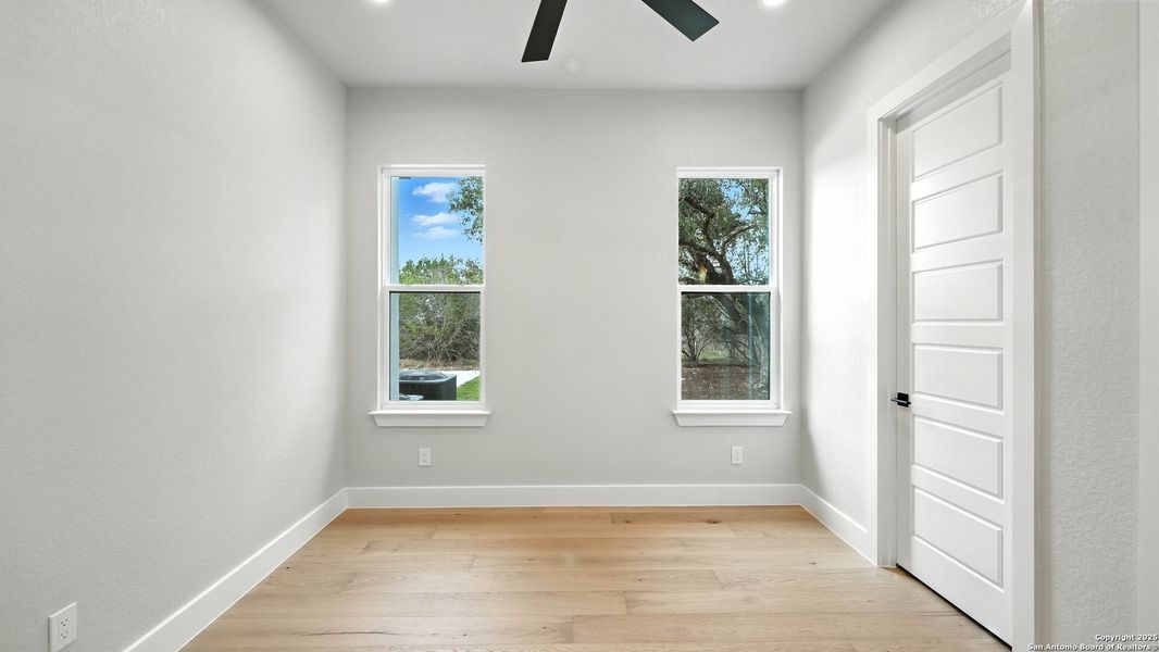 Spacious, unfurnished interior of a new home in , Spring Branch (Image 32).
