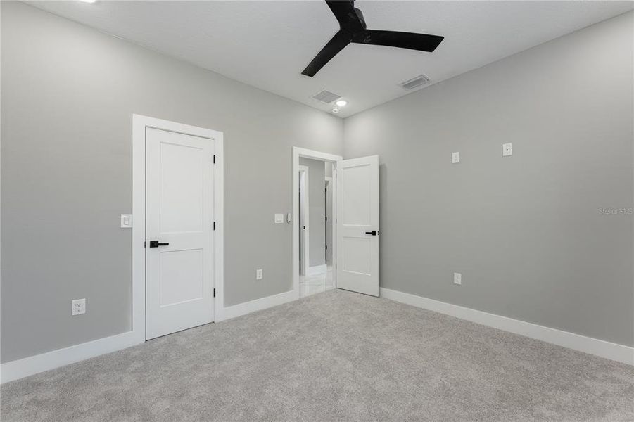 Spacious, unfurnished interior of a new home in , Eustis (Image 44).