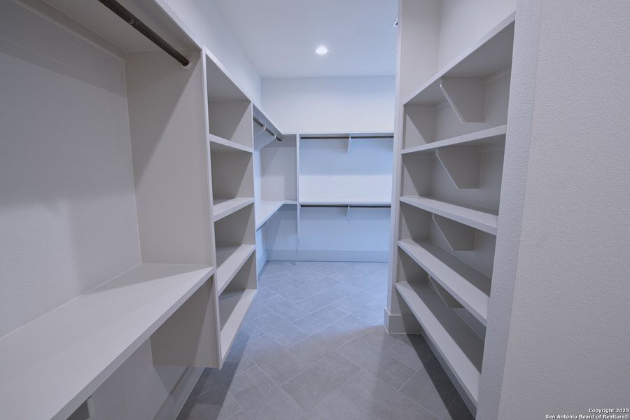 Image 33 of a home in . Image 33 of a home in .