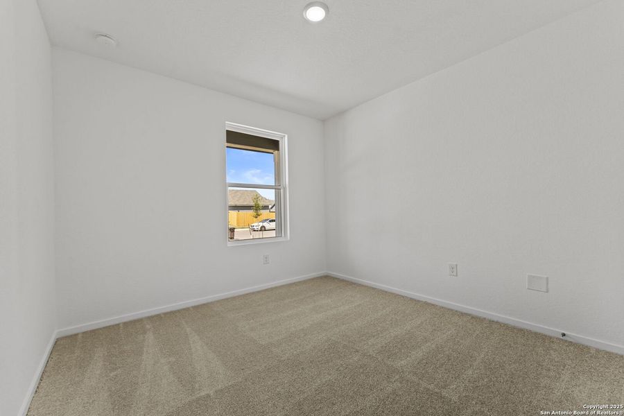 Spacious, unfurnished interior of a new home in Torian Village: Watermill Collection, San Antonio (Image 20).