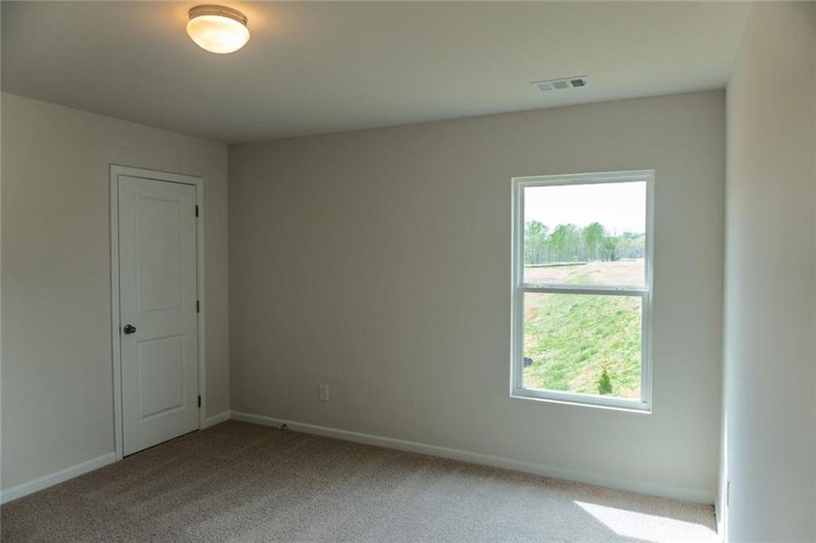 Spacious, unfurnished interior of a new home in , Jefferson (Image 10).