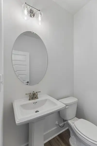 Furnished interior view inside a new home in Glenview Farms, Murfreesboro (Image 6).