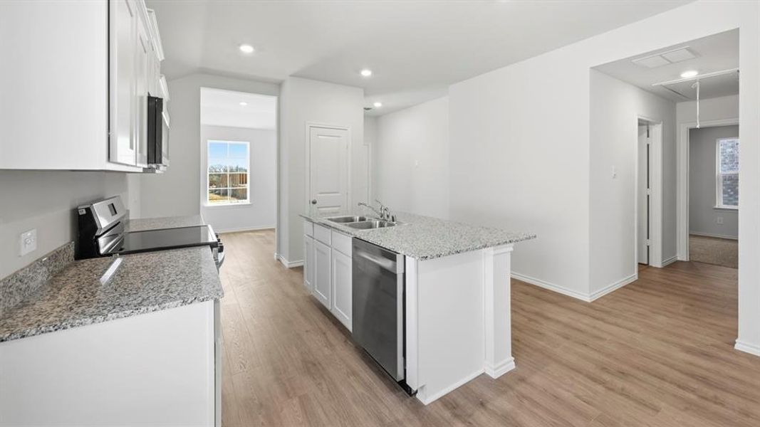 Furnished interior view inside a new home in Sweetwater Springs, Sherman (Image 12).