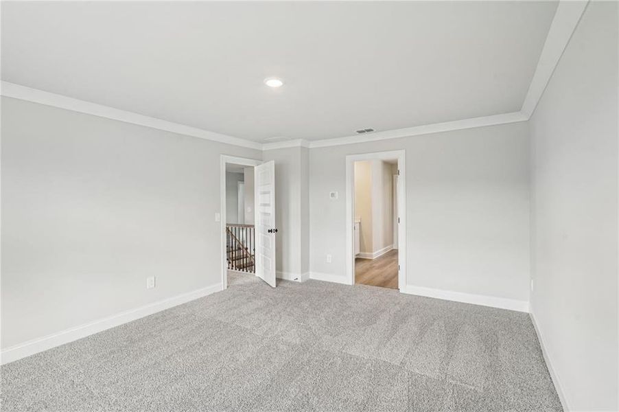 Spacious, unfurnished interior of a new home in Martin Springs - Estate Series, Lawrenceville (Image 28).