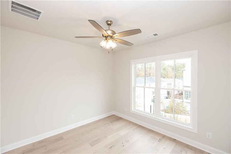 Spacious, unfurnished interior of a new home in Park Walke, Alpharetta (Image 26).