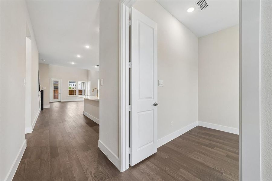 Spacious, unfurnished interior of a new home in Lexington Frisco, Frisco (Image 32).