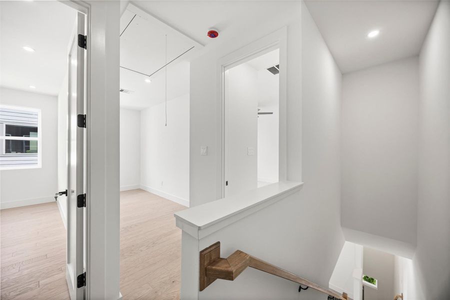 Spacious, unfurnished interior of a new home in , Houston (Image 21).