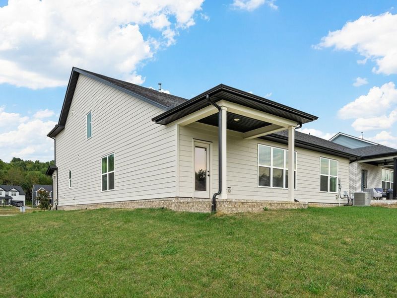 Exterior details and patio area of a home in Carellton, Gallatin (Image 30).