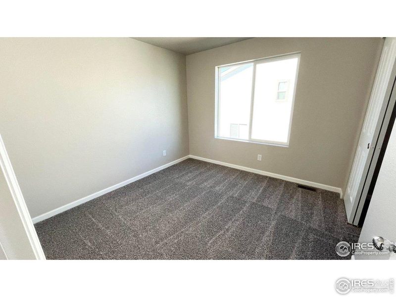 Spacious, unfurnished interior of a new home in Pintail Commons at Johnstown Village, Johnstown (Image 14).