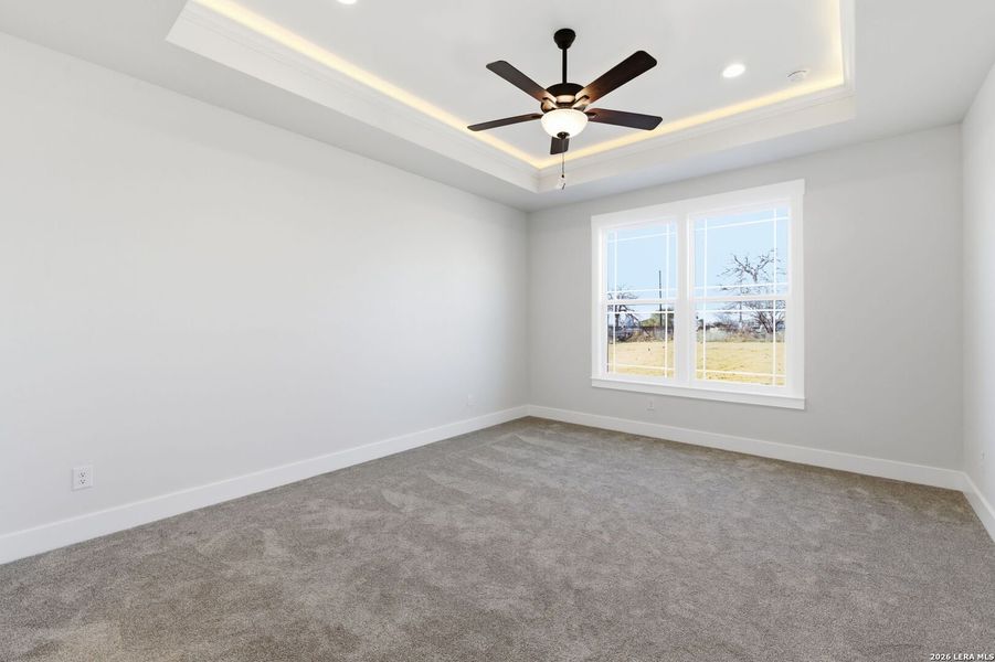 Spacious, unfurnished interior of a new home in Lonesome Dove, San Antonio (Image 18).