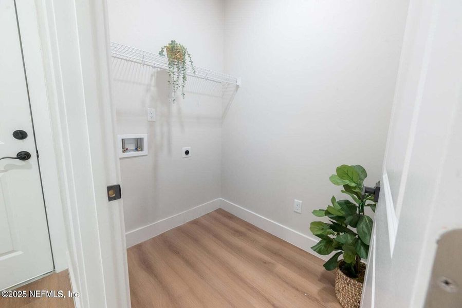 Spacious, unfurnished interior of a new home in , Starke (Image 30).