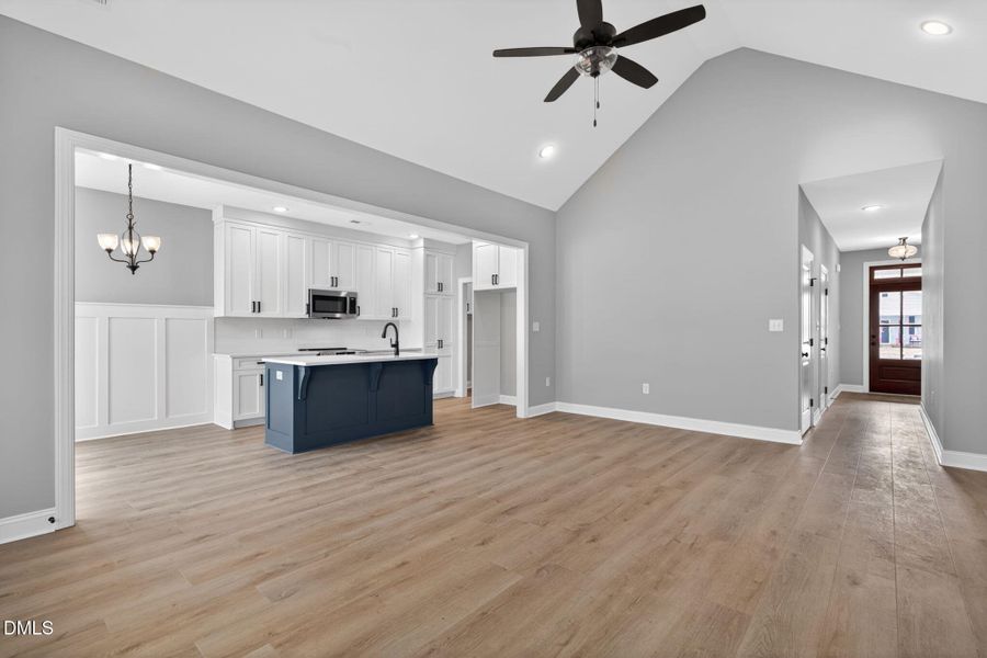 6-web-or-mls-3818-valleyfield-ln-elm-cit