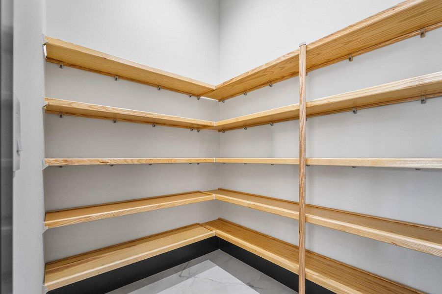 Spacious, unfurnished interior of a new home in , Juno Beach (Image 24).