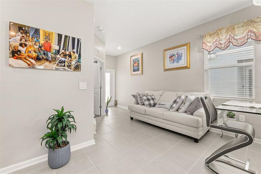 Furnished interior view inside a new home in Lennar at Esplanade, Kissimmee (Image 11). Furnished interior view inside a new home in Lennar at Esplanade, Kissimmee (Image 11).