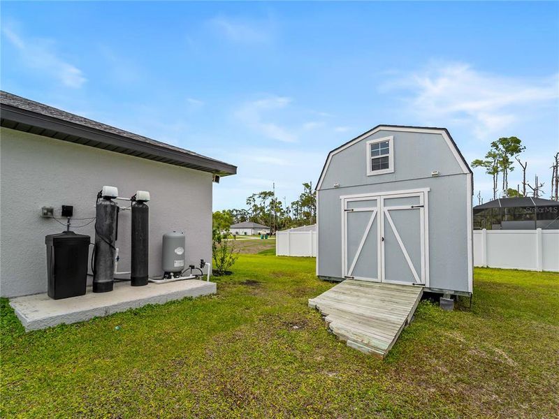 Exterior details and patio area of a home in , Port Charlotte (Image 19).