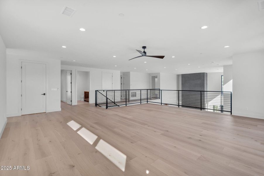 41-web-or-mls-North 39th-35