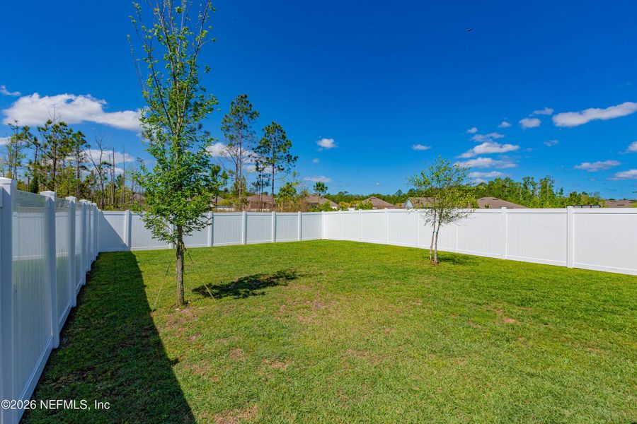Exterior details and patio area of a home in , Green Cove Springs (Image 26).