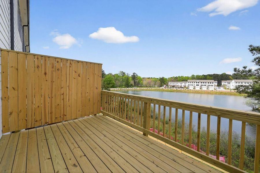 Exterior details and patio area of a home in Rosewood Farm, Lawrenceville (Image 3).