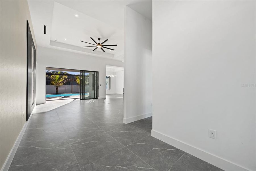 Spacious, unfurnished interior of a new home in , Cape Coral (Image 29).