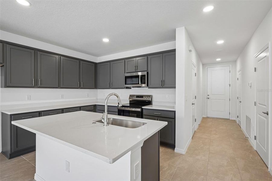 Furnished interior view inside a new home in Twin Oaks, Zephyrhills (Image 13).