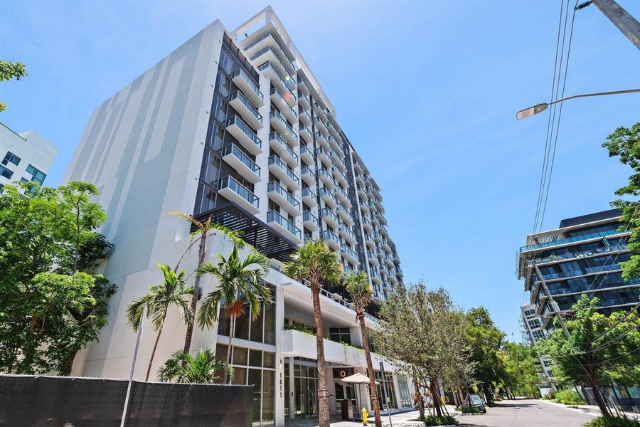 2-web-or-mls-1611-sw-2nd-ave-702 2-web-or-mls-1611-sw-2nd-ave-702
