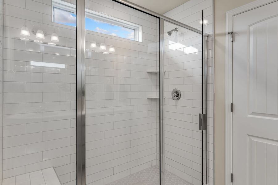 Owner's Shower with Seat