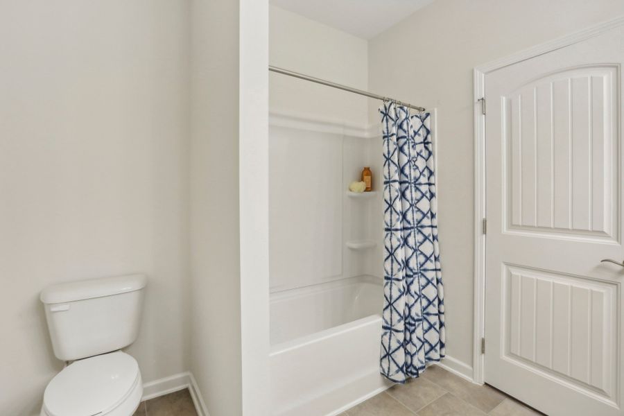 *This is a marketing photo. Colors/options may be different.*