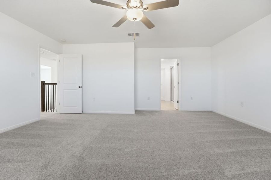 Spacious, unfurnished interior of a new home in Lisso, Pflugerville (Image 14).