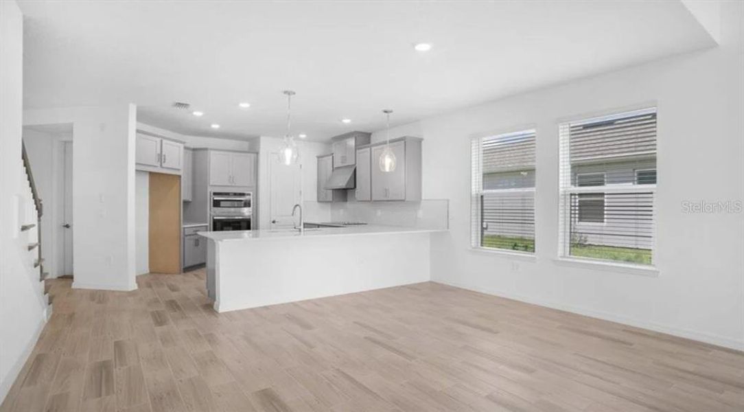 Spacious, unfurnished interior of a new home in Aden North at Westview, Kissimmee (Image 18). Spacious, unfurnished interior of a new home in Aden North at Westview, Kissimmee (Image 18).