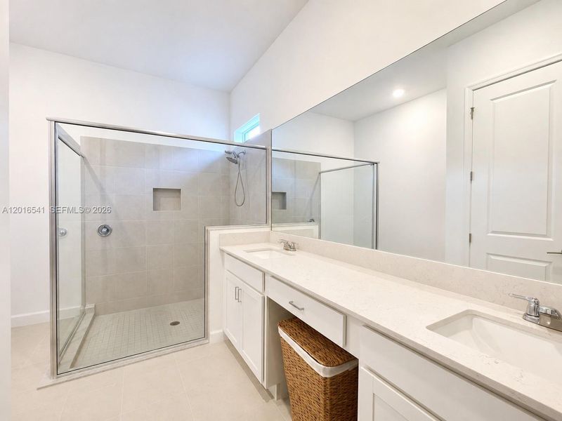Furnished interior view inside a new home in , Port St. Lucie (Image 17).