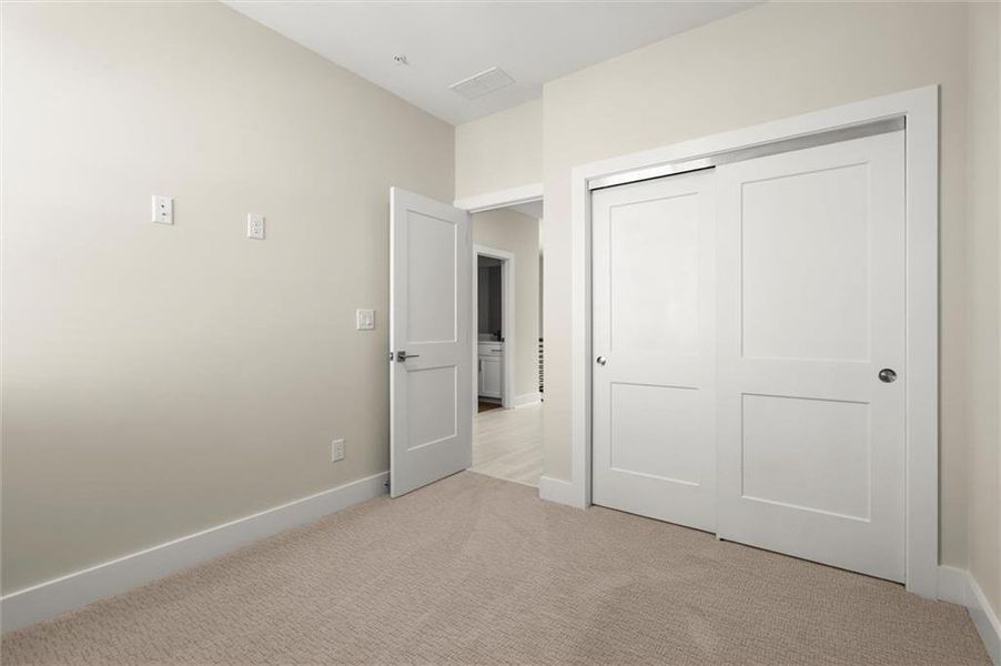 Spacious, unfurnished interior of a new home in The Gathering – Alpharetta, Alpharetta (Image 38).