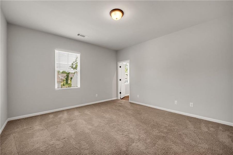 Spacious, unfurnished interior of a new home in , Lawrenceville (Image 43).