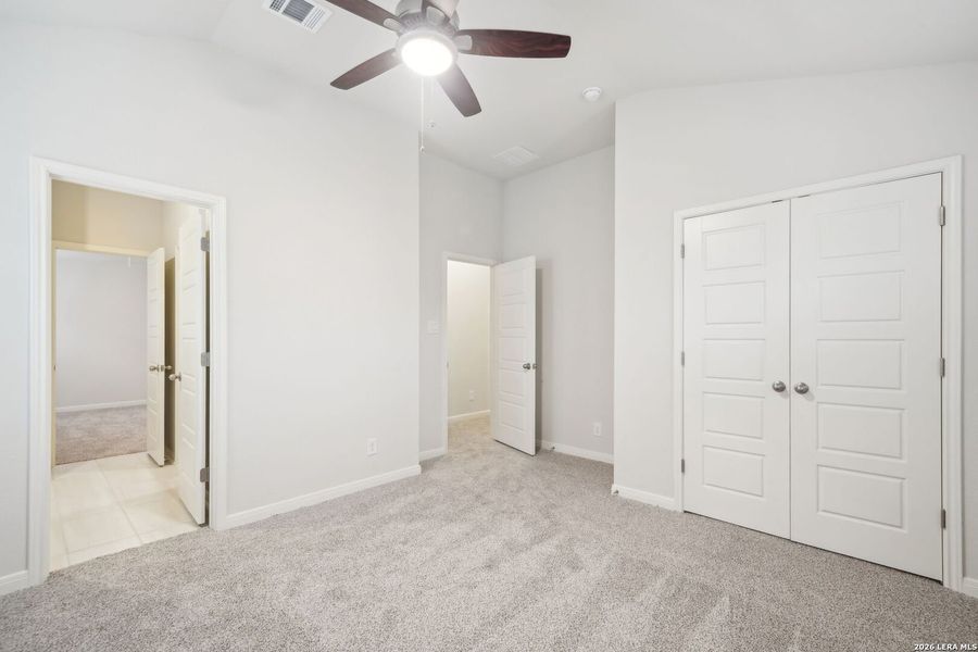 Spacious, unfurnished interior of a new home in Estancia Ranch - Classic Series, San Antonio (Image 35).