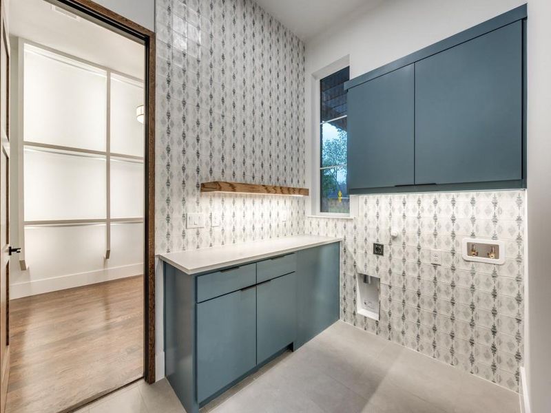 Furnished interior view inside a new home in , Dallas (Image 11).