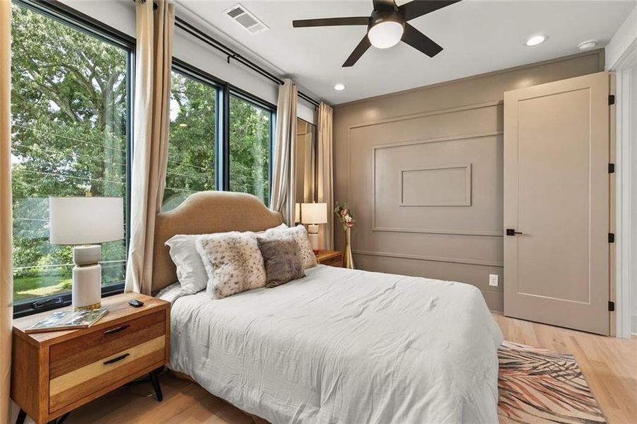 Furnished interior view inside a new home in , Atlanta (Image 39).