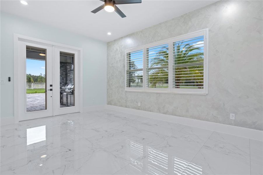 Spacious, unfurnished interior of a new home in , Eustis (Image 51).