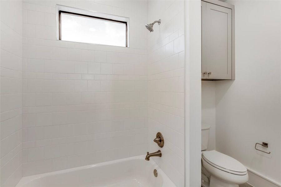 * Estimated Completion date 8/15/27 ** ASK ABOUT CUSTOMIZATION OPTIONS DURING CONSTRUCTION ONLY * MAZZARINO MODEL HOME* PHOTOS MAY SHOW A SIMILAR FLOOR PLAN AND/OR UPGRADED/ALTERNATIVE FINISHES* Please use these photos as a guide* THIS IS AN ACTIVE CONSTRUCTION SITE, BUYERS MUST REQUEST APPOINTMENT TO BE ON PREMISES AT ALL TIMES.