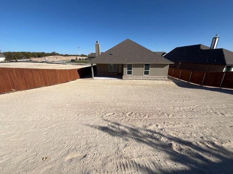 Exterior details and patio area of a home in Waterford Park, Weatherford (Image 3).
