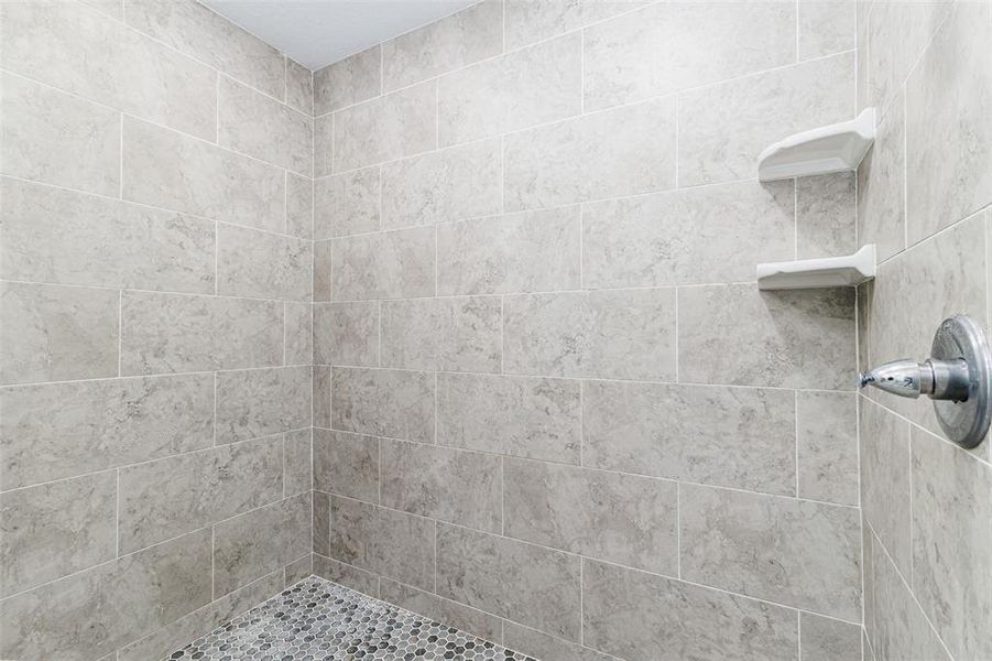 Close-up of interior finishes inside a home in , Winter Haven (Image 8).