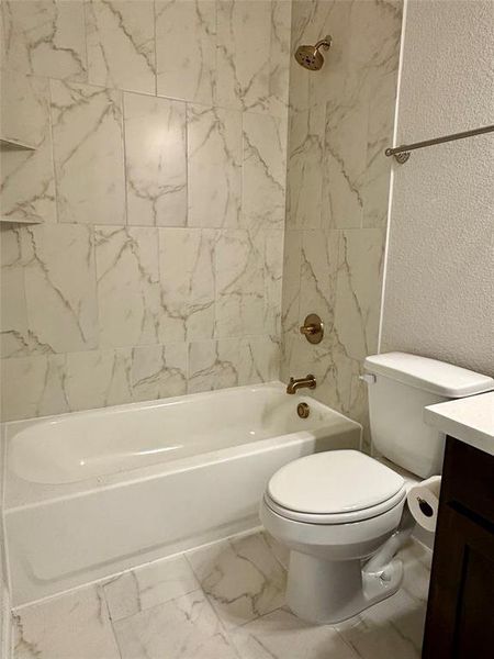 Furnished interior view inside a new home in Chapel Ridge, Waco (Image 15).